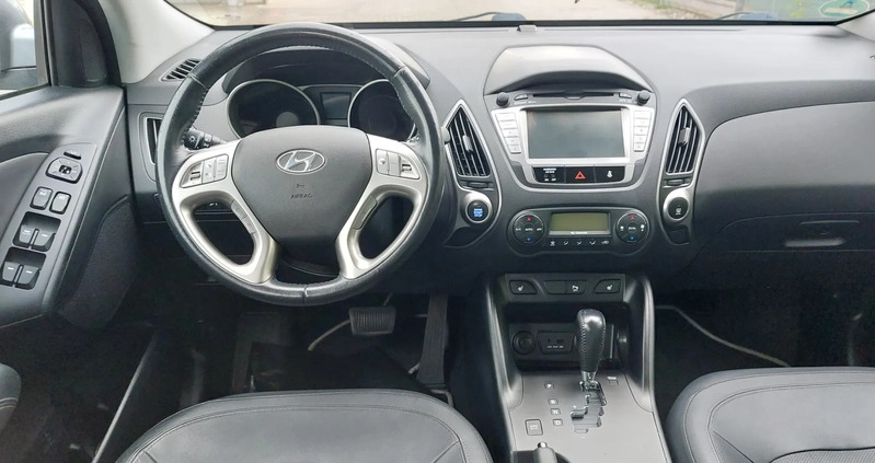 Hyundai ix35 cena 42999 przebieg: 195000, rok produkcji 2012 z Augustów małe 211